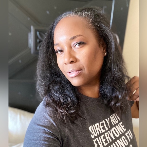 Meet your Posher, Marsha - Picture 1 of 3